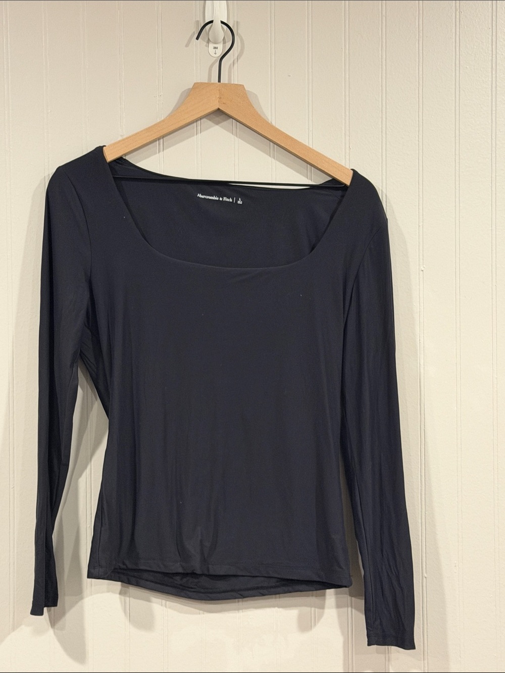 Abercrombie Long Sleeve Scoop Neck Top - Black